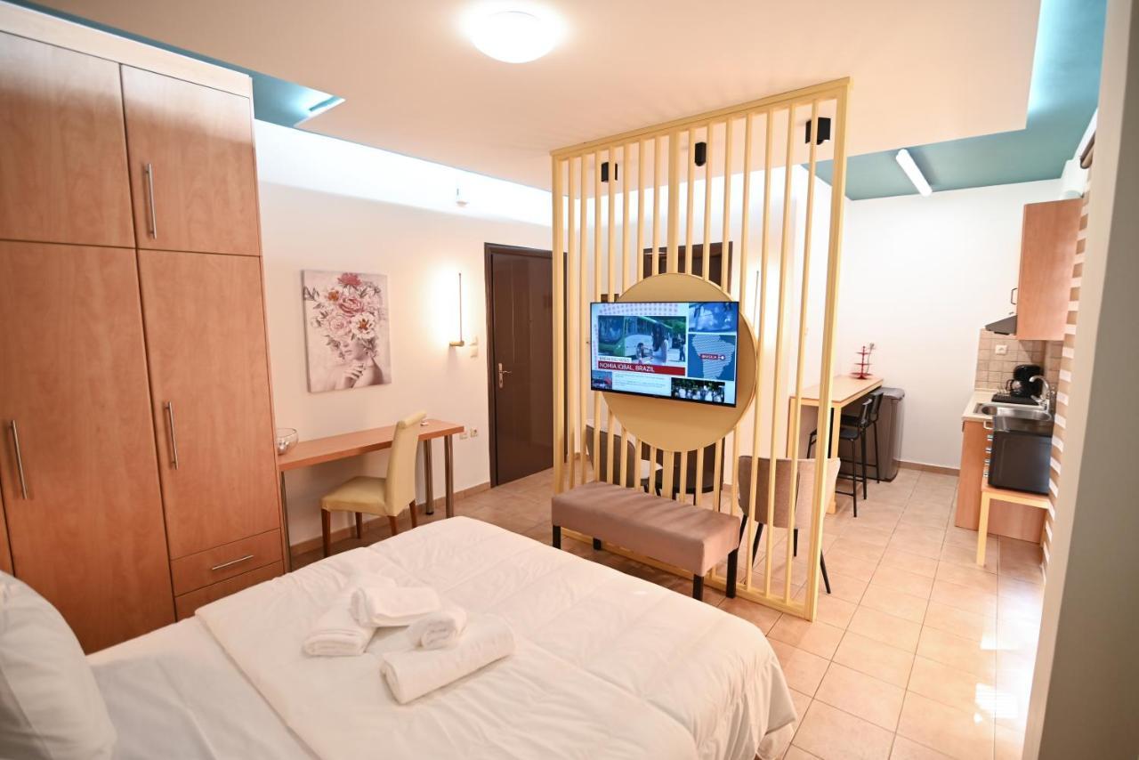 The Whole Packet C3 Center With Parking Appartement Larissa Buitenkant foto